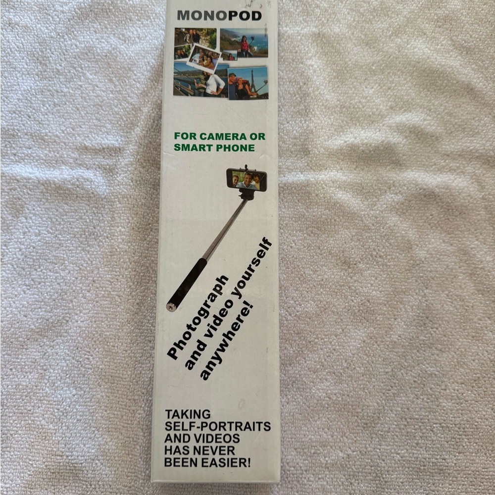 Versatile Black Monopod for Cameras and Smartphones